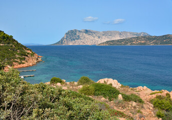 Fototapeta na wymiar Bucht von Capo Coda Cavallo auf Sardinien