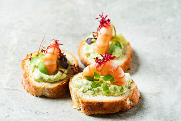 canape with cream cheese and shrimps
