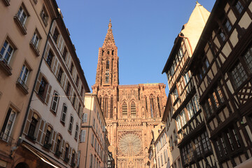 Straßburg; Blick aus der Krämergass zum Münster