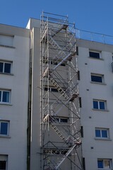 &Eacute;chafaudage install&eacute; sur la fa&ccedil;ade d'un immeuble