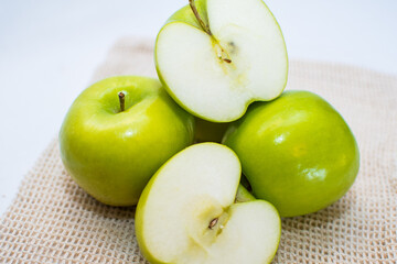 white, freshness, snack, lifestyle, appetite, meal, cut, clean, dieting, eat, colorful, half, fruit, raw, nature, health, vitamin, color, nobody, closeup, bright, apple, vegetarian, ripe, diet, organi