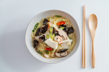 Korean style spicy white noodle soup with seafood 'hayan jjamppong'