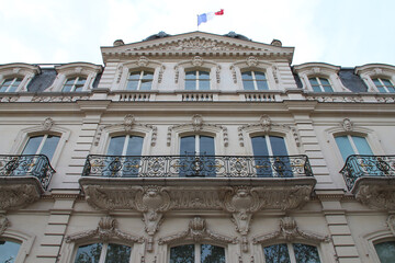 Fototapeta premium ancient building at the champs-élysées in paris (france)