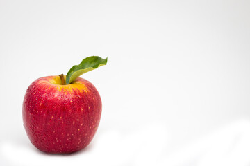 red apple