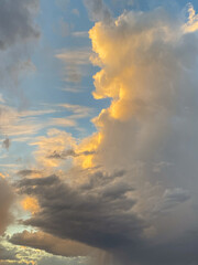 Fototapeta na wymiar Beautiful clouds during sunset