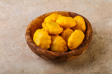 Marinated patissons in the bowl