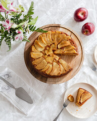 caramel apple invert cake