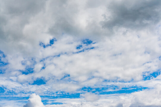 雨上がりの空 の画像 3 173 件の Stock 写真 ベクターおよびビデオ Adobe Stock