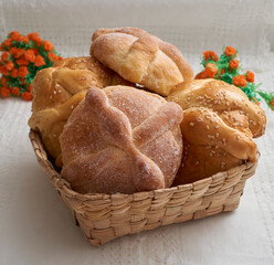 Tradicional Pan de muerto mexicano, celebracion del dia de muertos