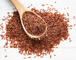 Raw red rice