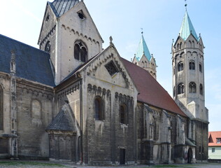 Historische Kirche in der Altstadt von Freyburg am Fluss Unstrut, Sachsen - Anhalt