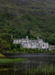 Fototapeta na wymiar Kylemore abbey. Estate. Castle. Lake. Ireland Connemara Westcoast. 
