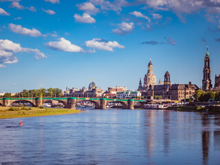 Fototapeta na wymiar View of the Dresden skyline on the banks of the Elbe