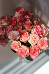 bouquet of pink roses in the wedding
