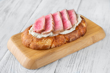 Sandwich with cream cheese and tuna