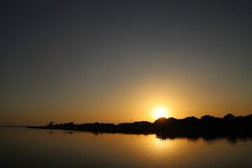 地球の輝き！SDGs海のヒカリと色ずく空模様