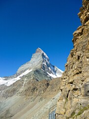 スイスの山　マッターホルン　8月