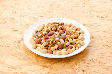 ミックスナッツ