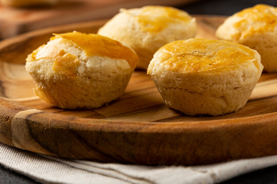 Empada or empadinhas, a traditional Brazilian snack of frago.
