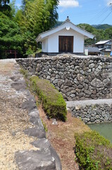 竹中氏陣屋 櫓門と石垣と水堀