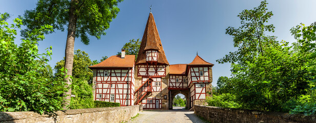 Rödelseer Tor in Iphofen in Franken, Deutschland © by-studio