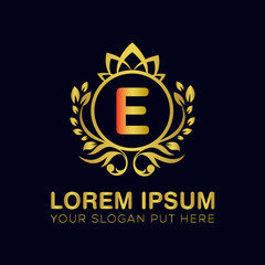 Fototapeta premium E letter luxury logo design template vector
