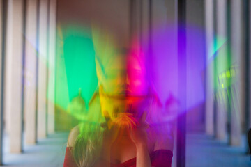 Frau Elegant in der Stadt