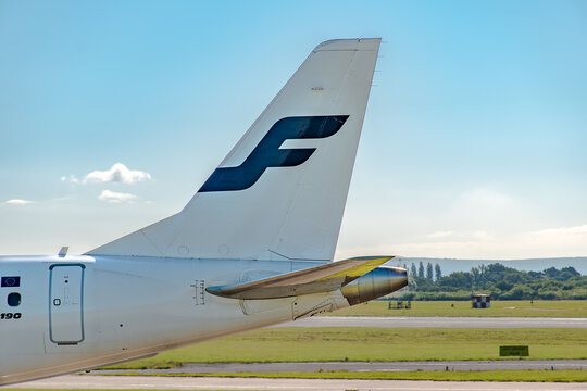 Finnair Embraer ERJ-190