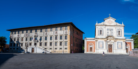 Fototapeta na wymiar Church in Piazza dei Cavalieri, Pisa