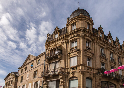 Brive la Gaillarde (Corr&egrave;ze, France) - Place Charles de Gaulle