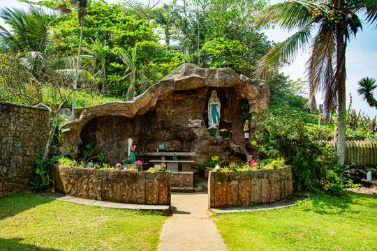 Gruta Nossa Senhora De Lourdes - Itanha&eacute;m