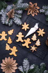 Obraz na płótnie Canvas Traditional Christmas gingerbread cookies