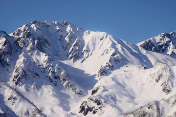 白馬八方尾根から望む杓子岳