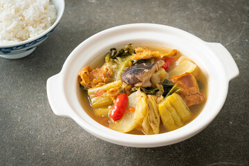 boiled pickled cabbage and bitter gourd soup