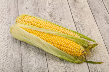 Vegan cuisine - Ripe sweet corn