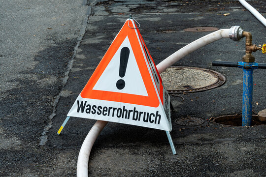 Warndreieck Wasserrohrbruch