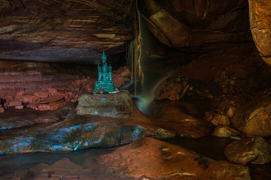 The buddha in Nakee Cave, Phu Langka National Park, Nakhon Phanom Province, Thailand.