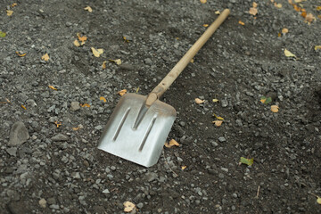 Shovel. Building instrument for bulk materials.