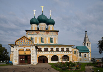 Fototapeta na wymiar West facade of Resurrection Cathedral of 17th century on right bank of Volga river in summer in Tutayev, Yaroslavl region, Russia