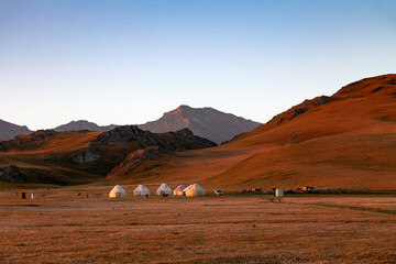 Les collines rouges de Son Kul