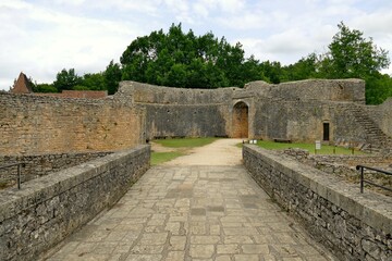 La barbacane du château de Bonaguil 