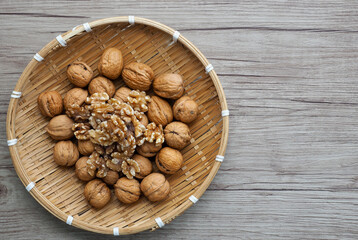 신선한 자연 유기농 견과류 호두 
