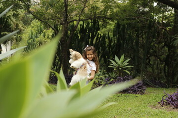 CRIANÇA COM CACHORRO