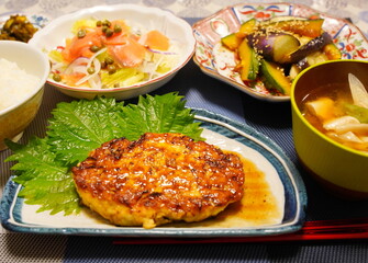 日本の家庭料理　手料理　煮物や焼き魚など白米やお酒に合うおかず