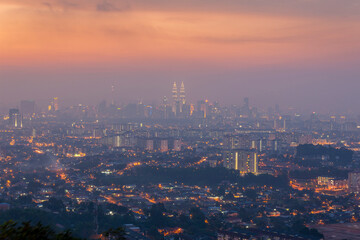 Fototapeta na wymiar Petronas Twin Towers at Night