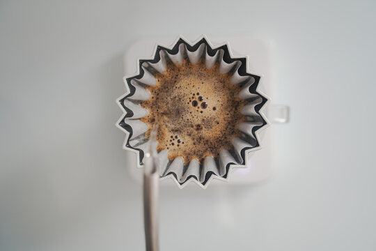 Coffee brewing, Making pour over coffee