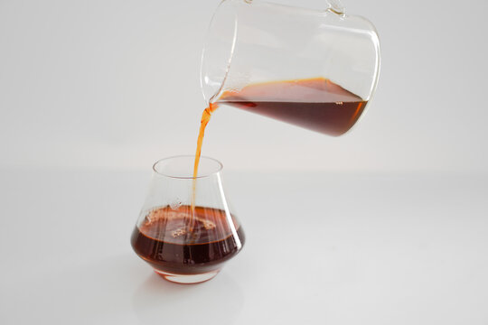 Coffee brewing, Making pour over coffee