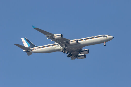 TOKYO, JAPAN - Mar 2, 2019: 横田基地に着陸体制のタイ王立空軍(RTAF) エアバス345(HS-TYV) 