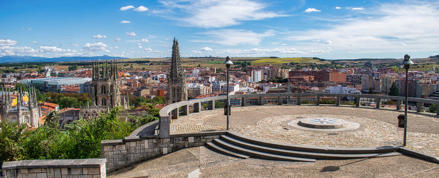 Mirador del castillo sobre la ciudad de Burgos, Espa&ntilde;a