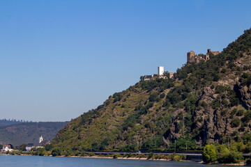 Naklejka premium Liebenstein and Sterrenberg Castles on the upper middle Rhine River in Kamp-Bornhofen, Germany. The two castles are sometimes called the “Feuding Brothers.”
